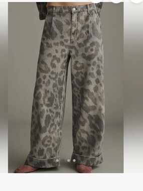 NWT Anthropologie Pilcro Leon Double Hem High Rise Wide Leg Jeans - Grey Leopard